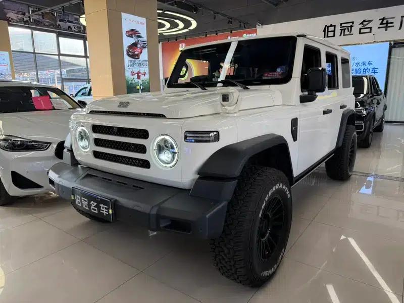 212 T01 2024 Model 2.0T Mechanic — миниатюра 1