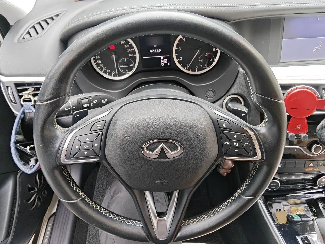 Infiniti QX30 2017 1.6T Two-Wheel-Drive Sport Edition — миниатюра 10