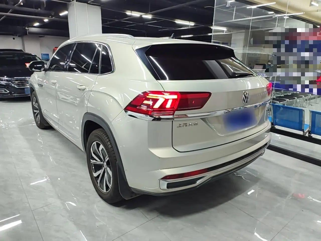 Volkswagen Teramont X 2020 380TSI Four-Wheel Drive Luxury Edition — миниатюра 4