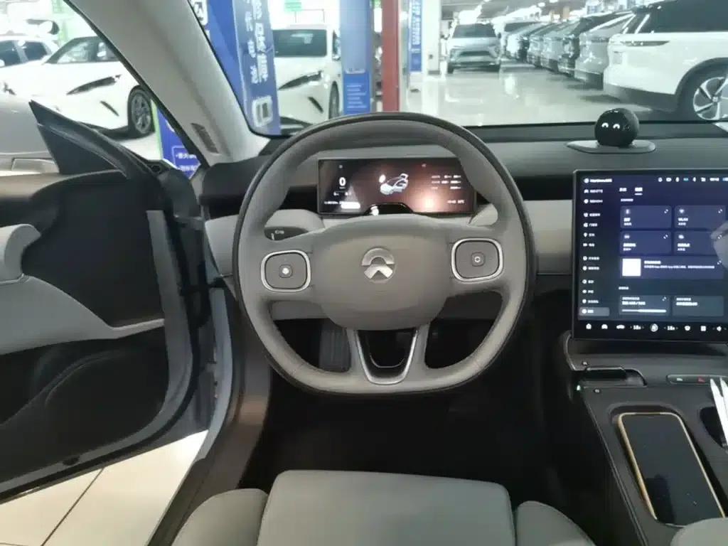 NIO ET5 2022 model 75kWh — миниатюра 11