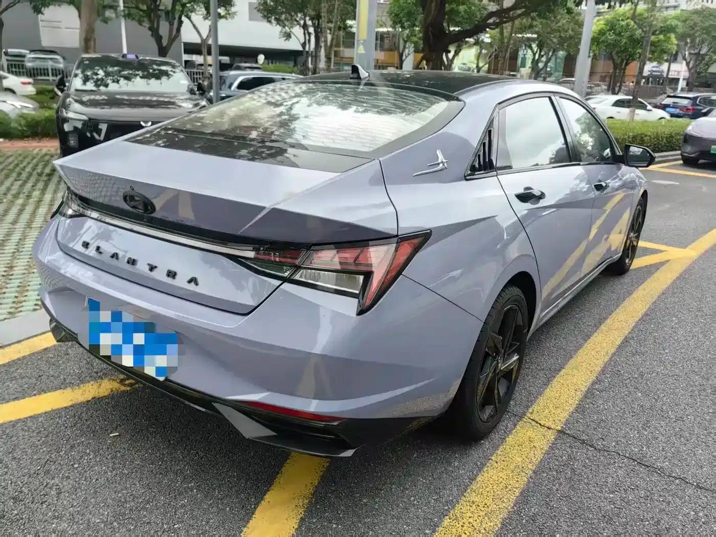 Hyundai Elantra 2021 1.5L CVT TOP Flagship Edition — миниатюра 6