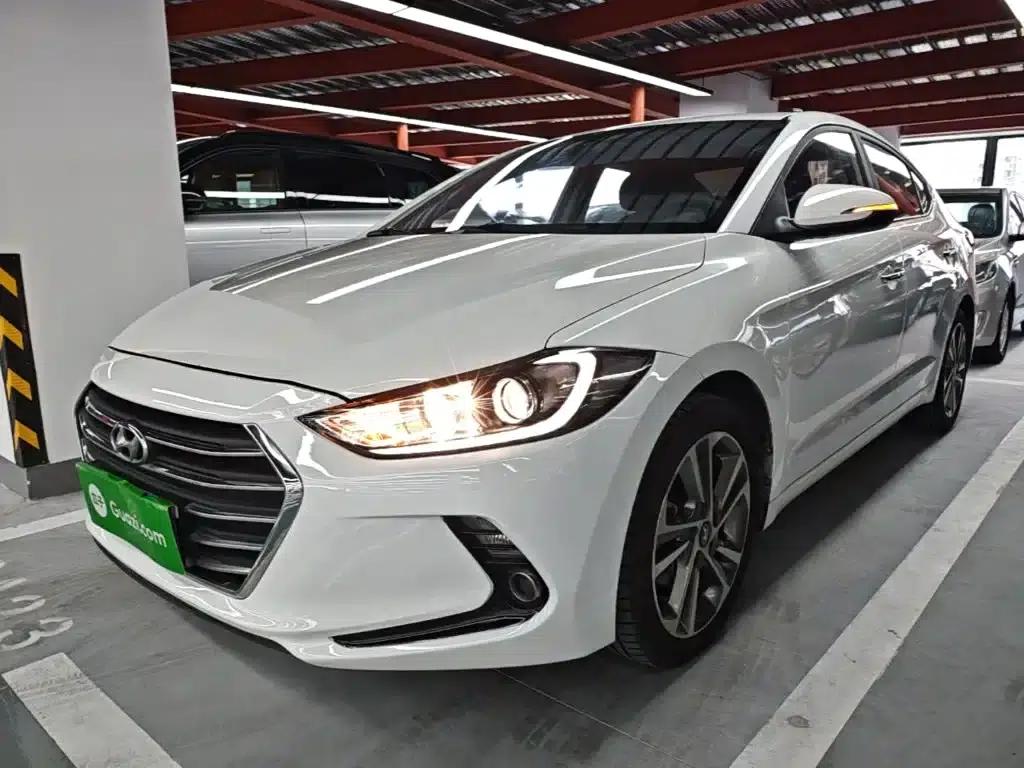 Hyundai Elantra 2016 1.6L Automatic Smart Elite Edition — миниатюра 2