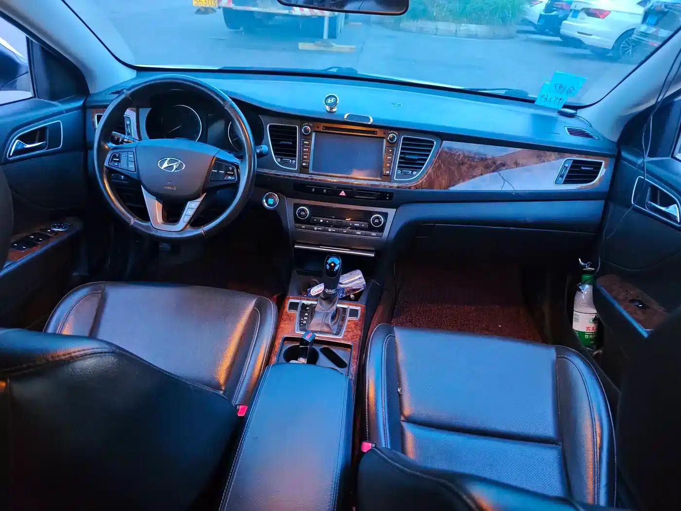 2014 Mistra 1.8L Automatic Premium DLX — миниатюра 9