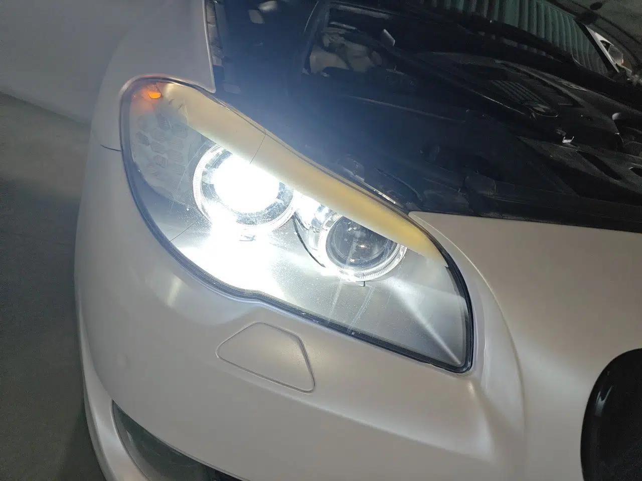 BMW 5 Series 2011 528Li Leading Model — миниатюра 7