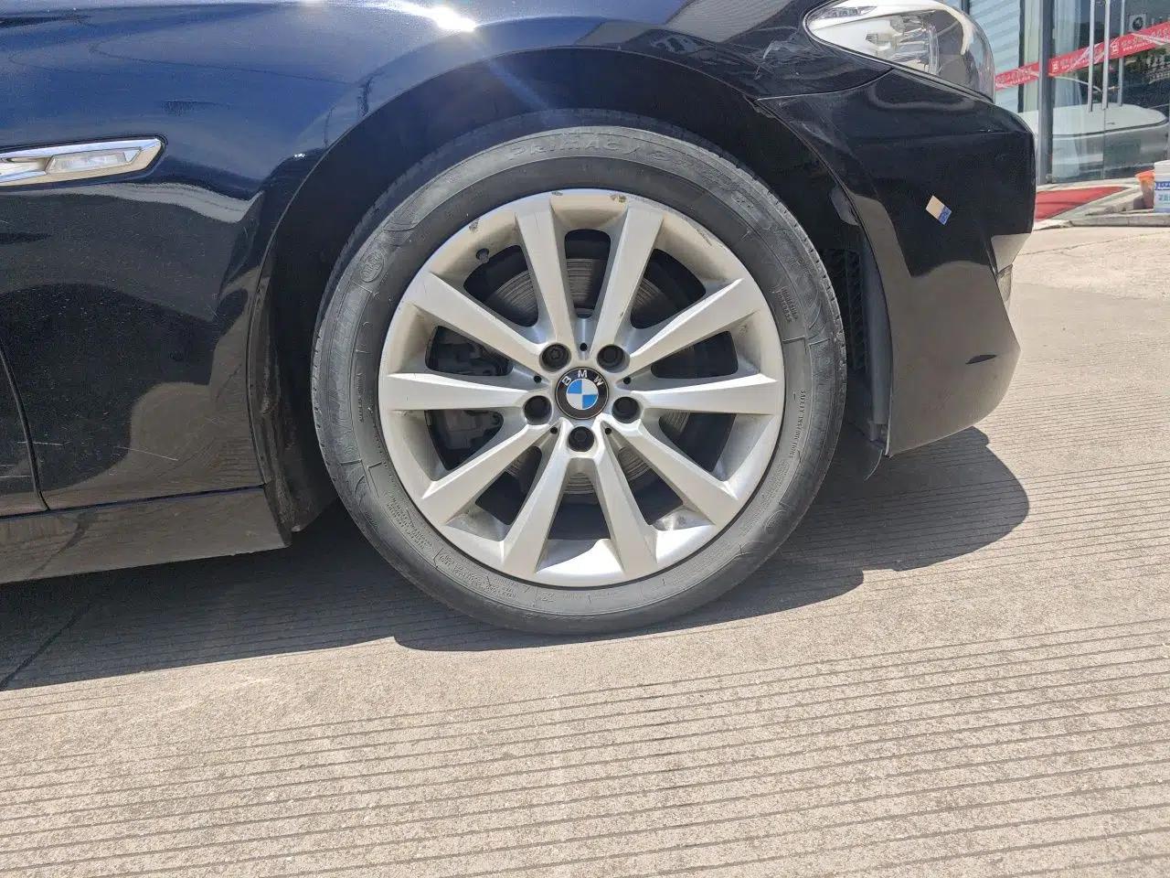 BMW 5 Series 2012 530Li Leading Model — миниатюра 8