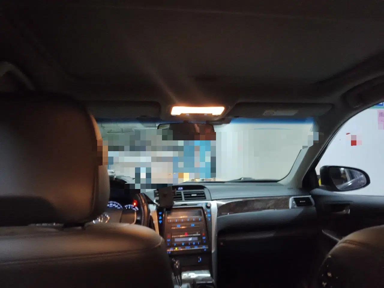 Toyota Camry 2015 2.0G Premier Edition — миниатюра 18