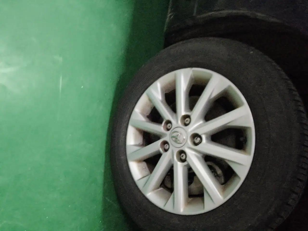 Toyota Camry 2015 2.0G Premier Edition — миниатюра 8