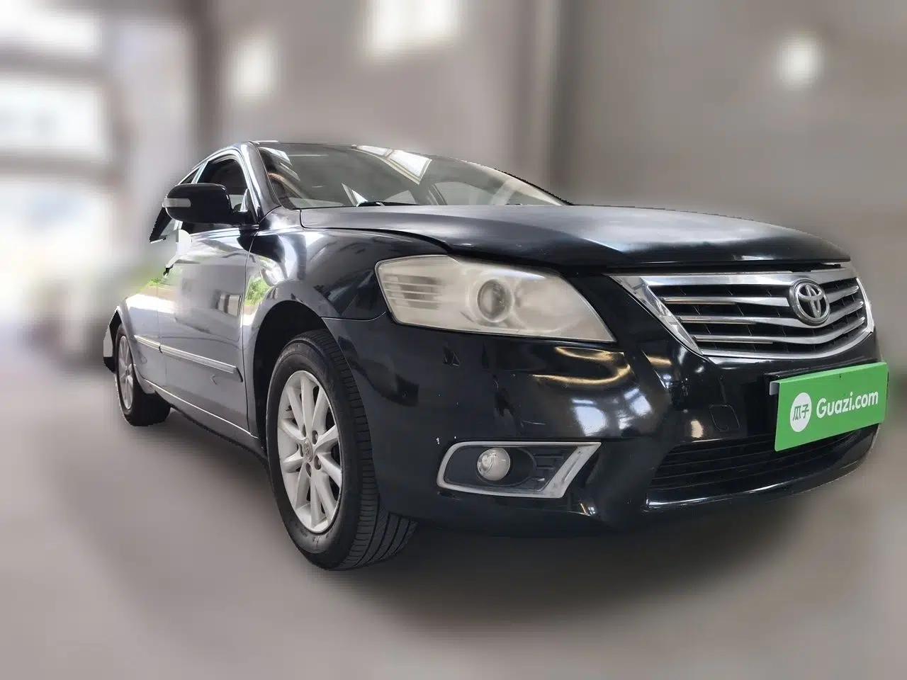Toyota Camry 2010 200G Classic Edition — миниатюра 3