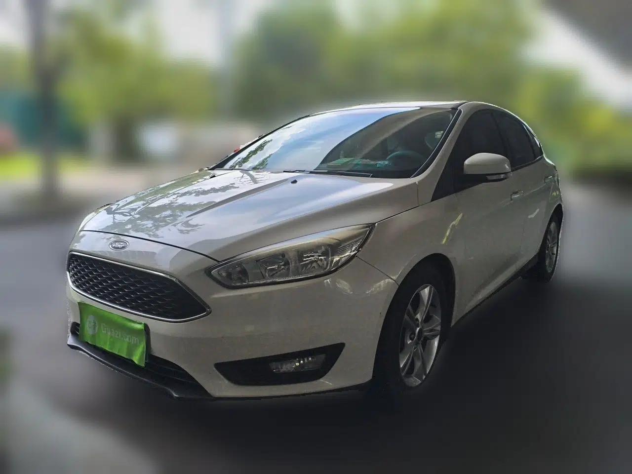 Ford Focus 2017 Hatchback 1.6L Automatic Comfort Plus SmartDrive Edition — миниатюра 1