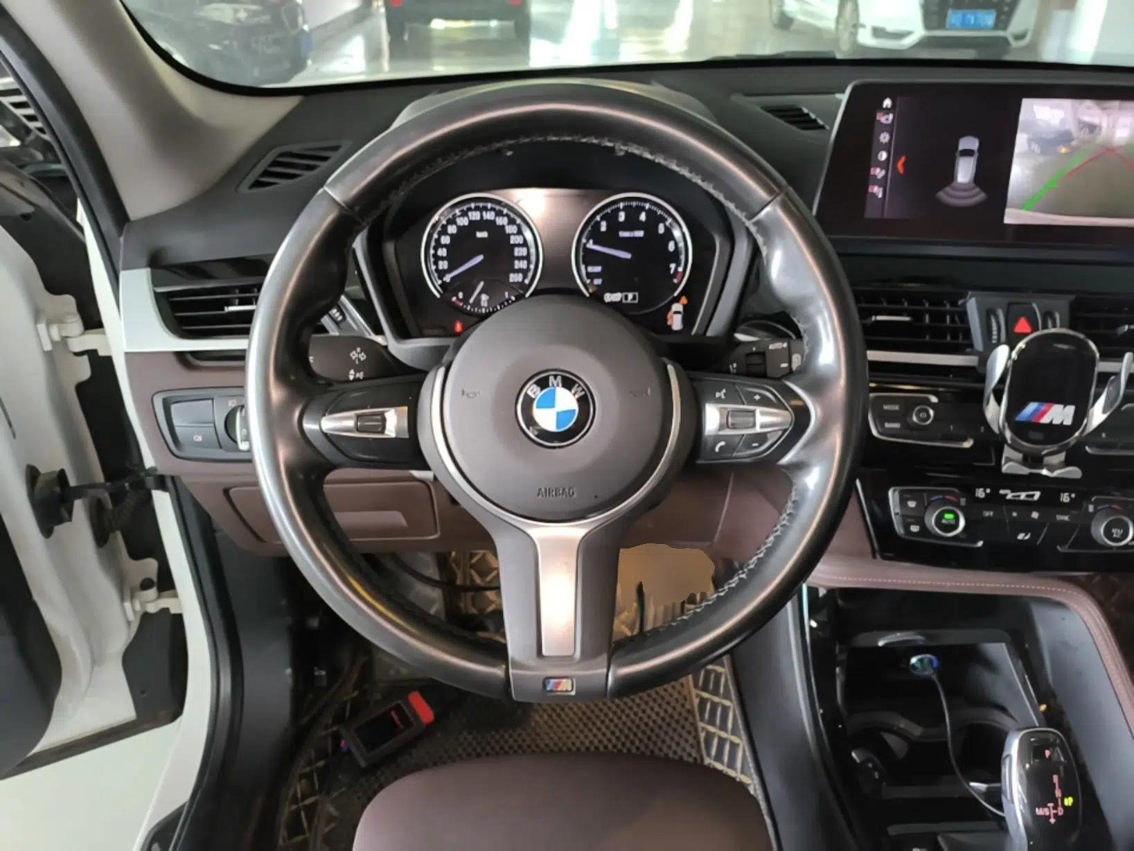 BMW X1 2020 sDrive20Li Premium Edition — миниатюра 13