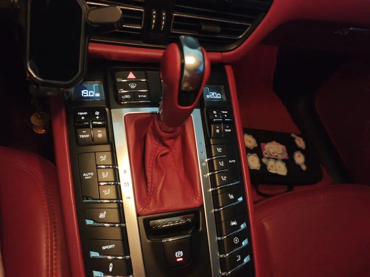 Porsche Macan 2018 Macan 2.0T — миниатюра 14