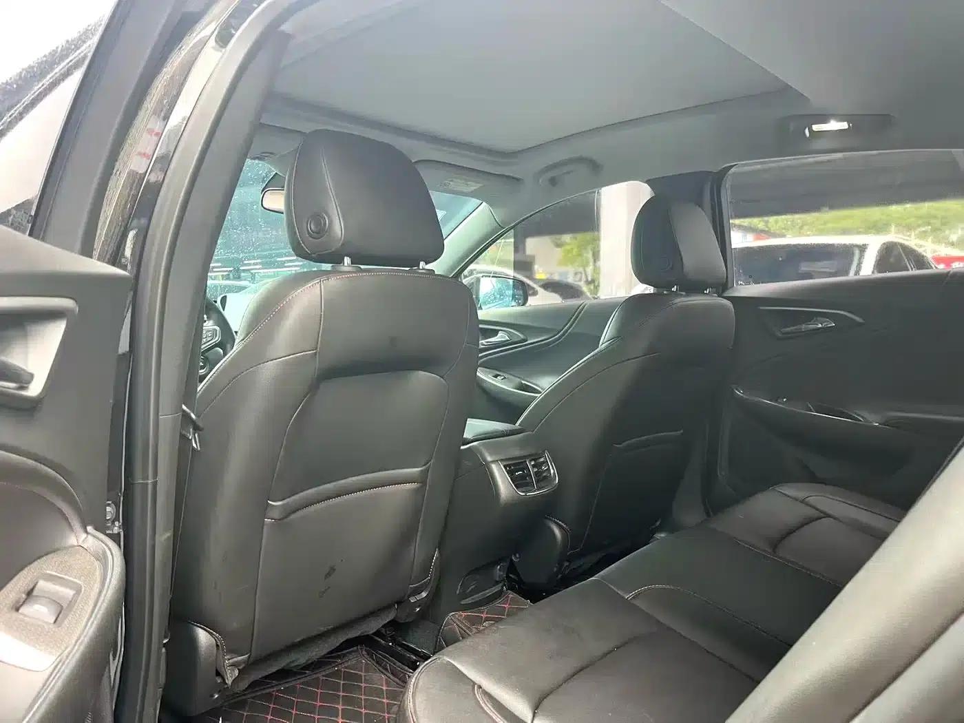 2022 Chevrolet Malibu XL Redline 550T Automatic Sport Edition — миниатюра 5