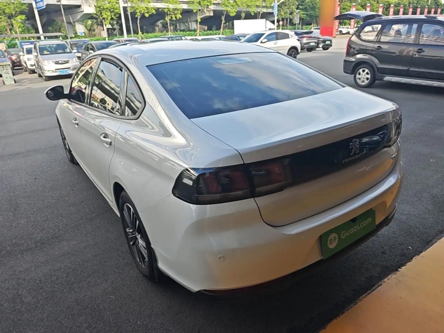 Peugeot 308 2016 1.6L Automatic Fashion Edition — миниатюра 4