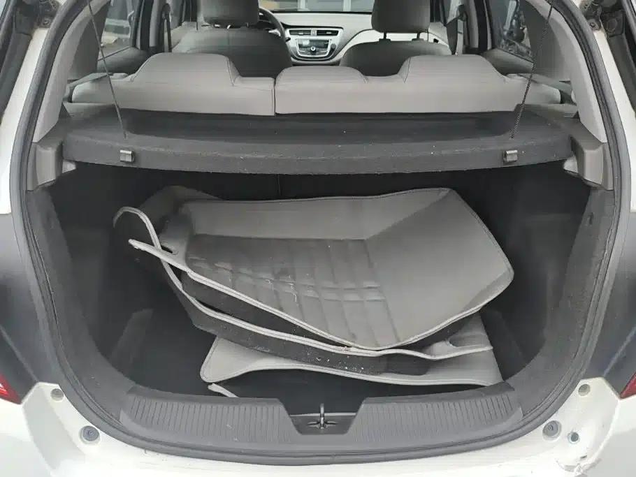 Chevrolet Aveo RV 2016 1.5L Manual Comfort Edition — миниатюра 4