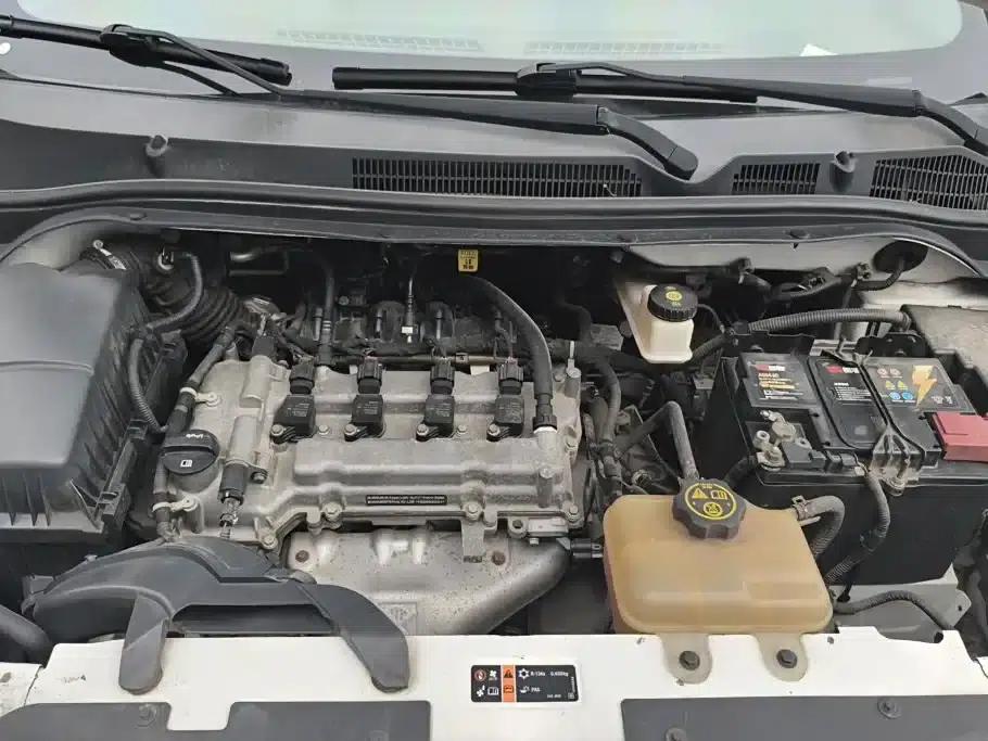 Chevrolet Aveo RV 2016 1.5L Manual Comfort Edition — миниатюра 10