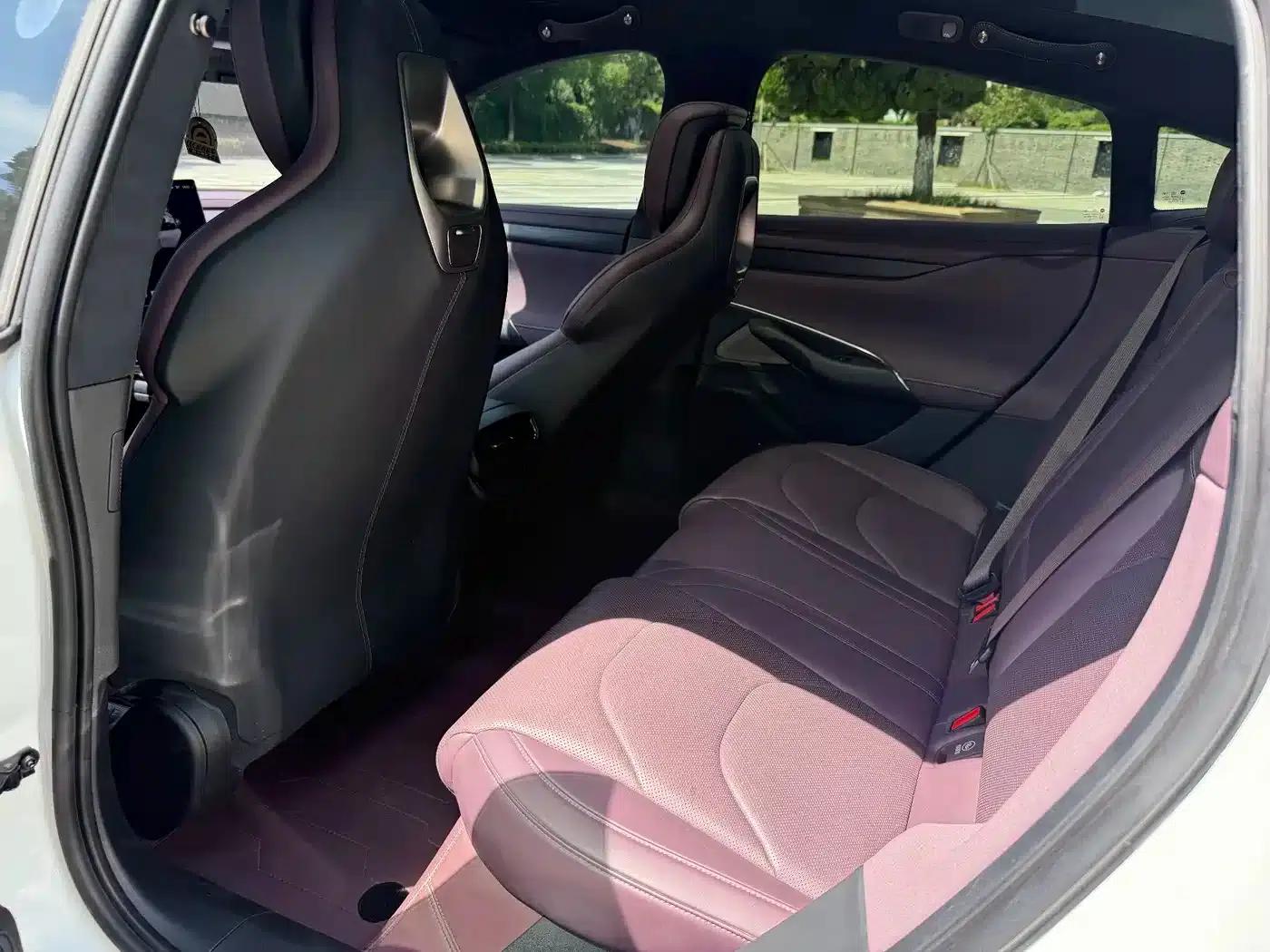Xiaomi SU7 2024 All-Wheel Drive Long Range High-End Intelligent Driving Max Edition — миниатюра 11