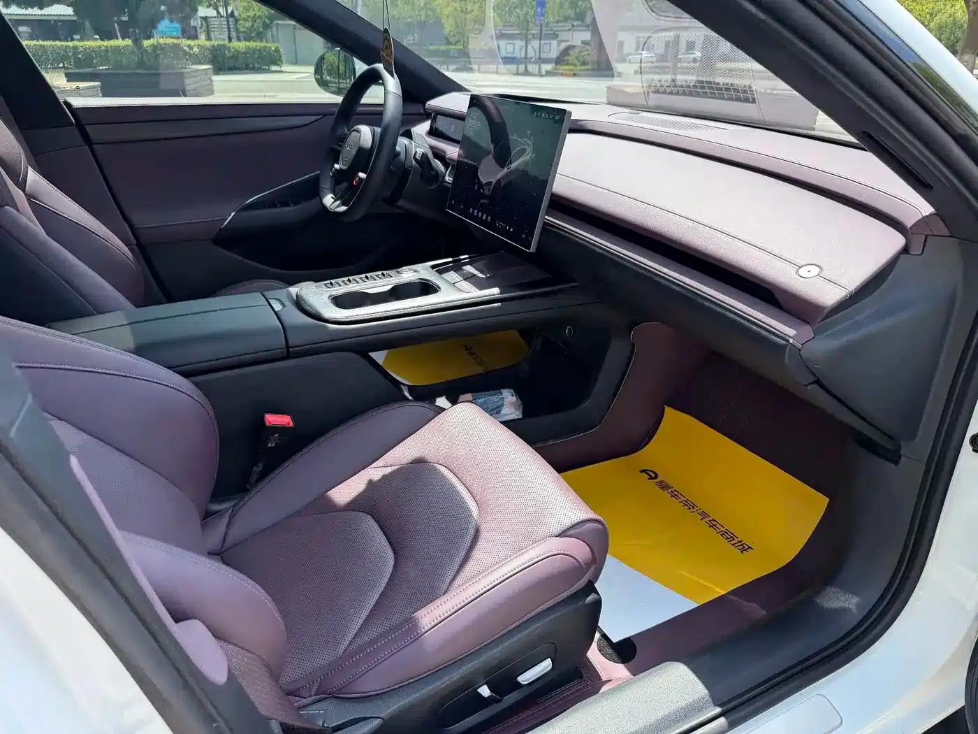 Xiaomi SU7 2024 All-Wheel Drive Long Range High-End Intelligent Driving Max Edition — миниатюра 13