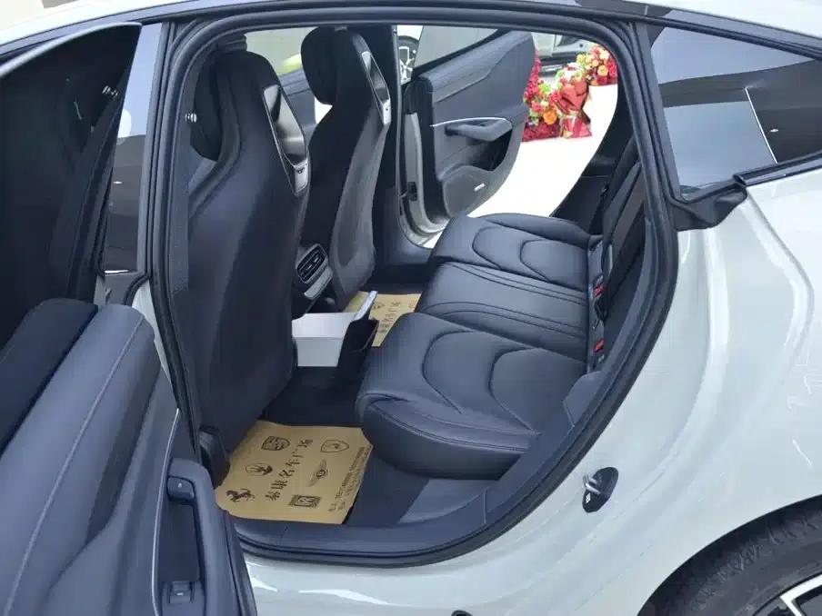 Xiaomi SU7 2024 Rear-Wheel Drive Long Range Advanced Intelligent Driving Pro Edition — миниатюра 5