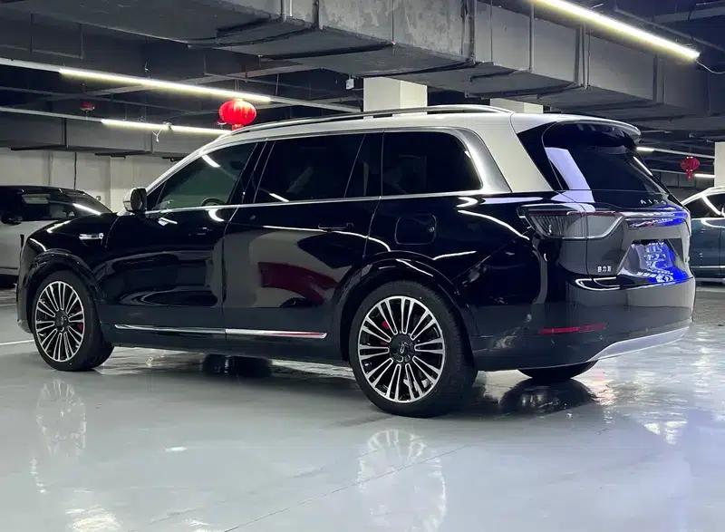 Wenjie M9 2024 Extended Range Max Six-Seater — миниатюра 5