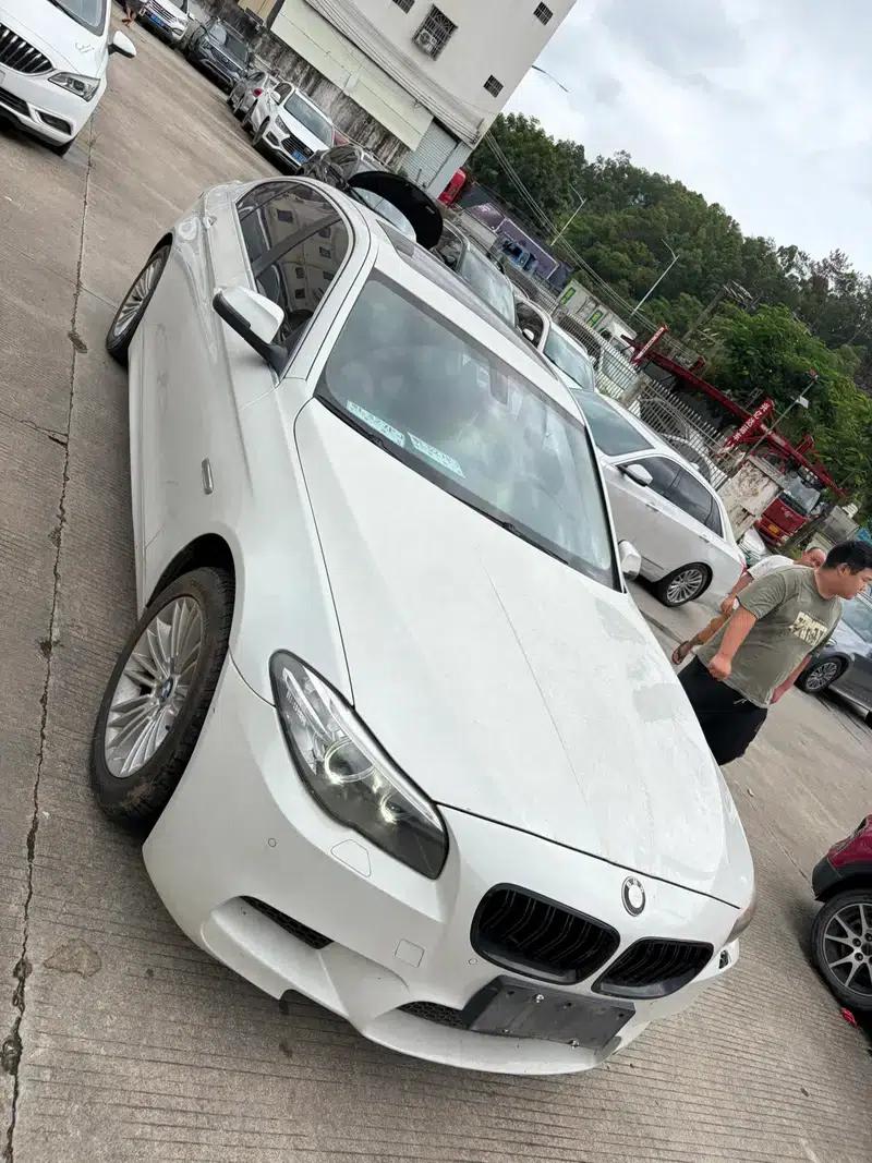2014 BMW 5 Series 525Li Luxury Design Package — миниатюра 3