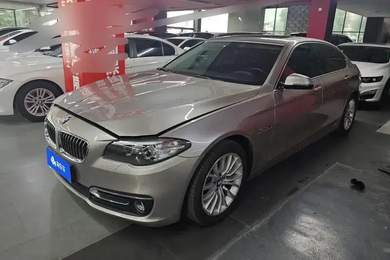 2017 BMW 5 Series 525Li Luxury Design Package — миниатюра 1