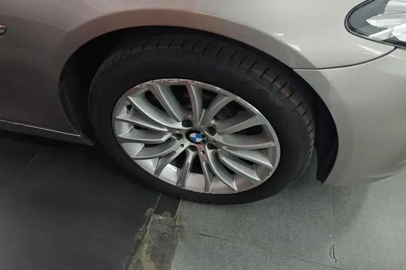 2017 BMW 5 Series 525Li Luxury Design Package — миниатюра 10