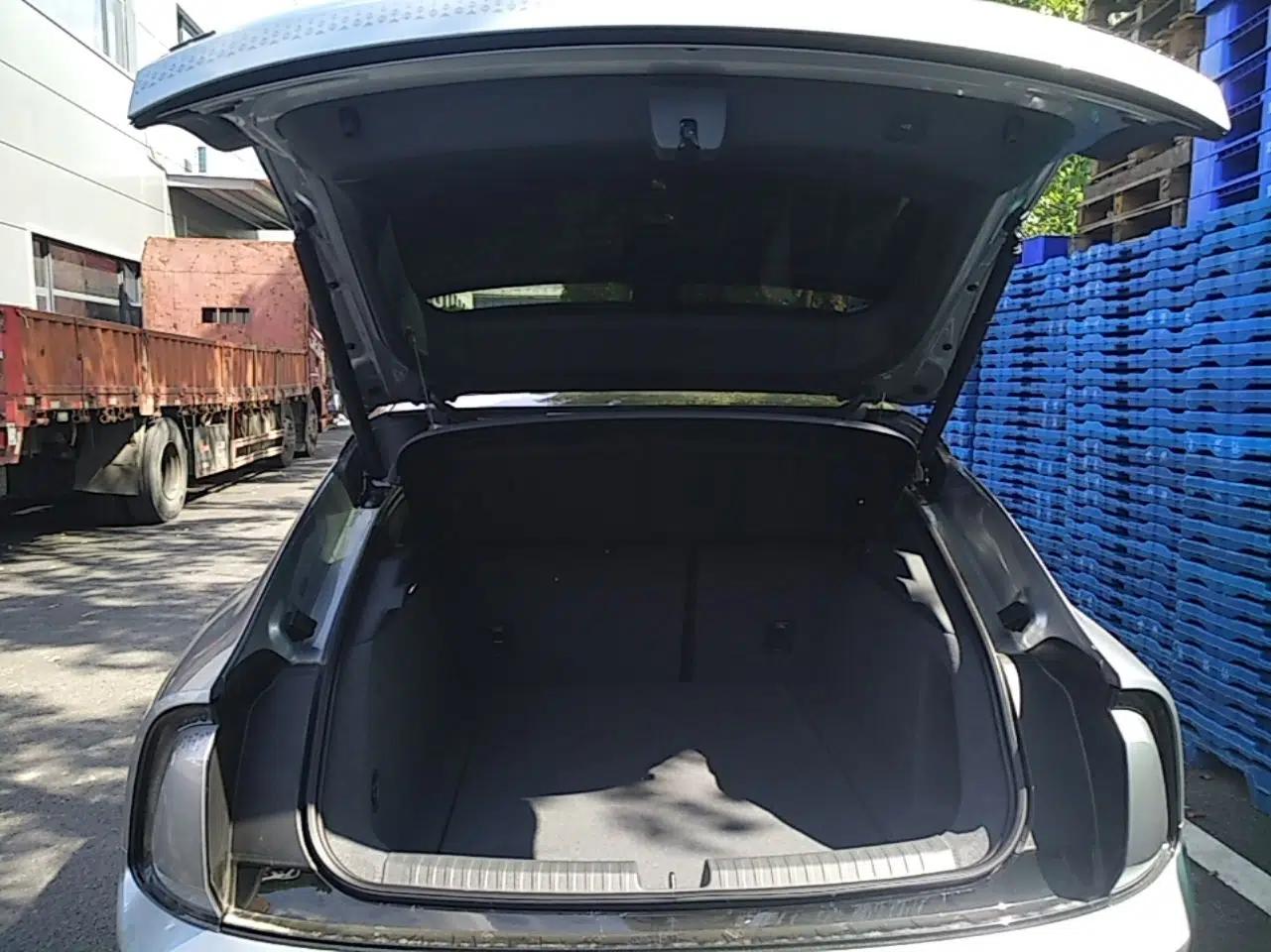 Audi E5 Sportback 2026 Pioneer Plus Model — миниатюра 22
