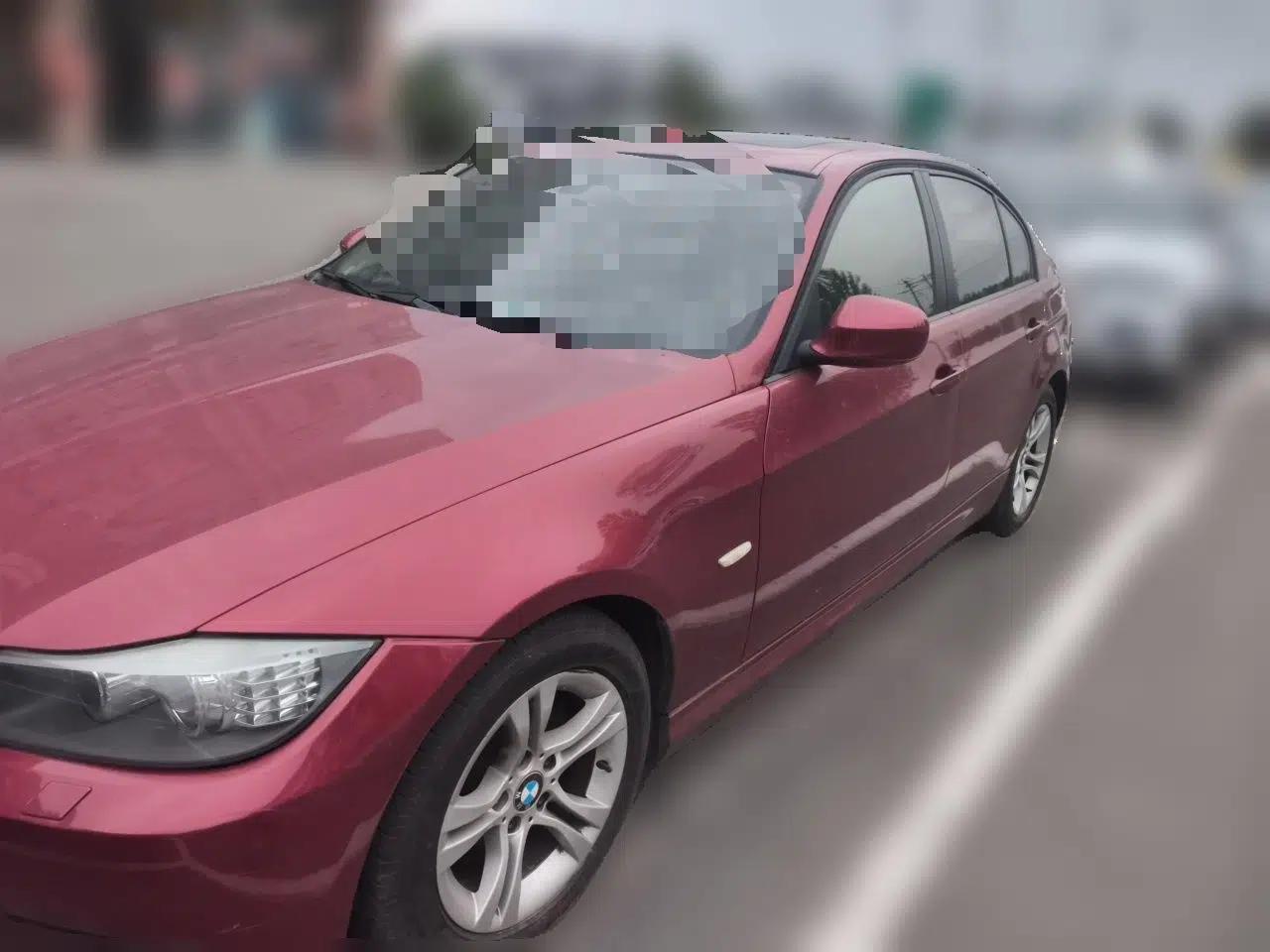 BMW 3 Series 2012 318i Leading Model — миниатюра 1