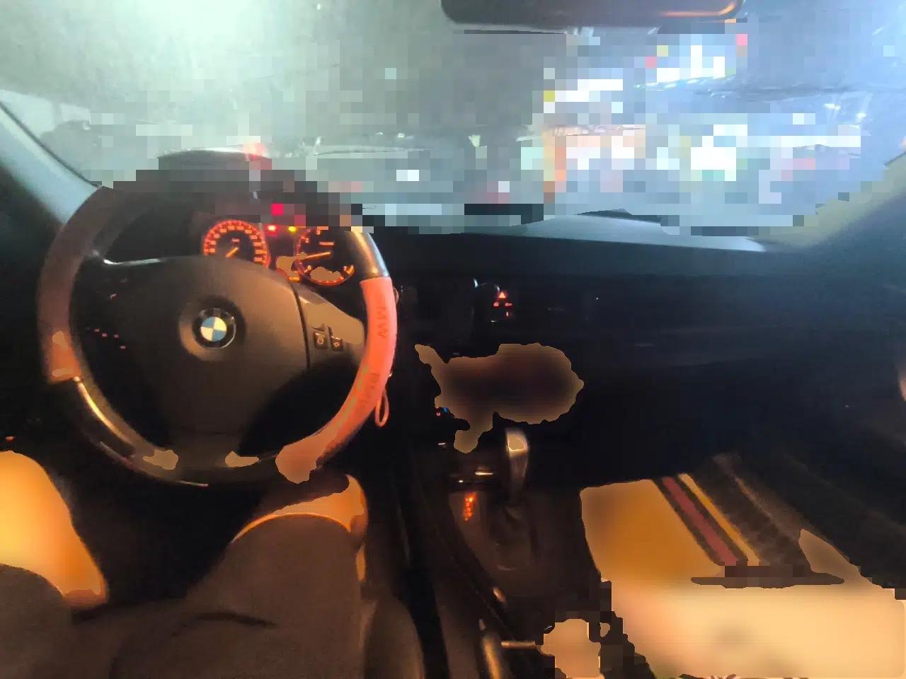 BMW 3 Series 2012 318i Leading Model — миниатюра 9