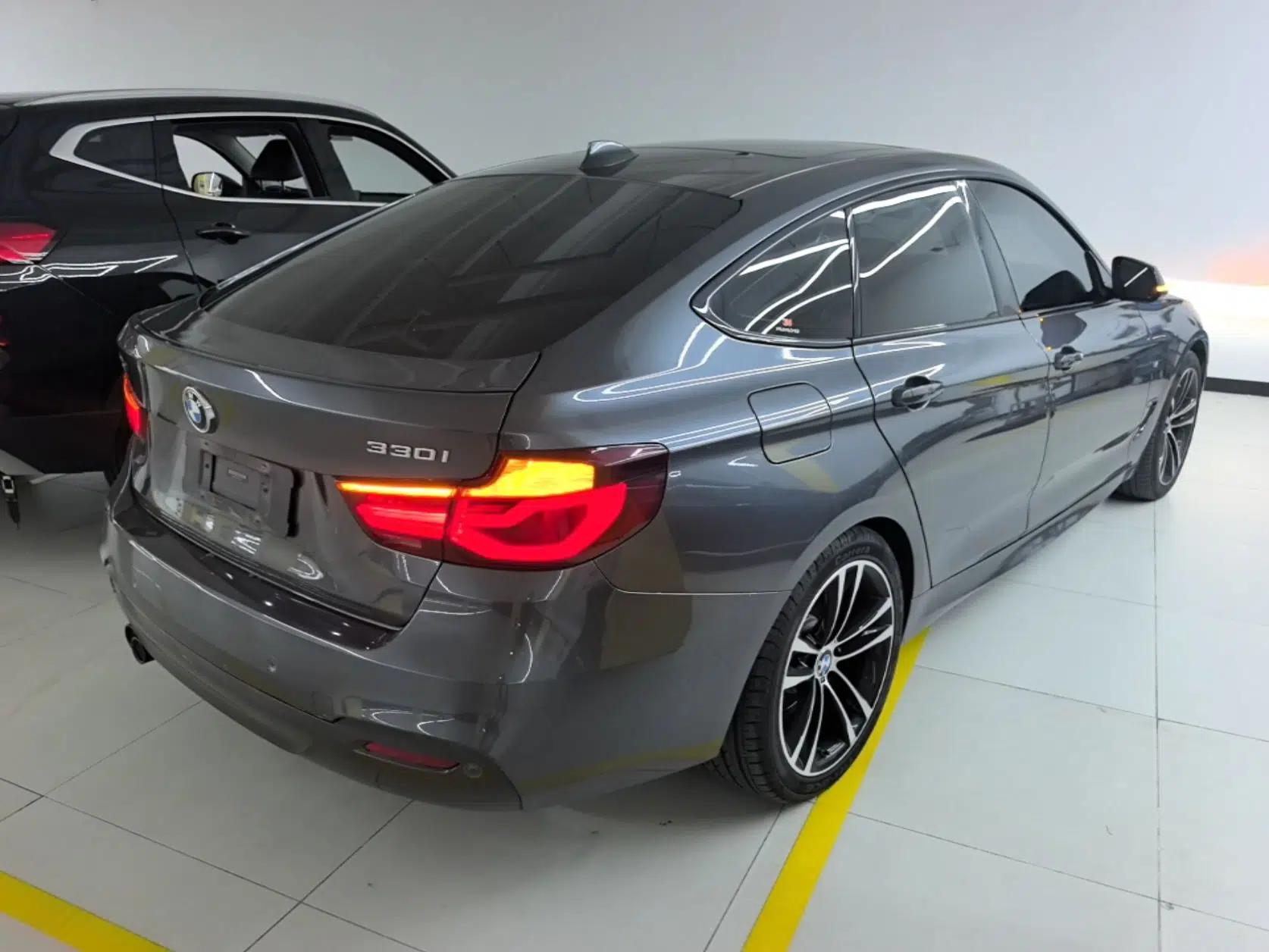 BMW 3 Series GT 2020 330i M Sport Night Edition — миниатюра 6