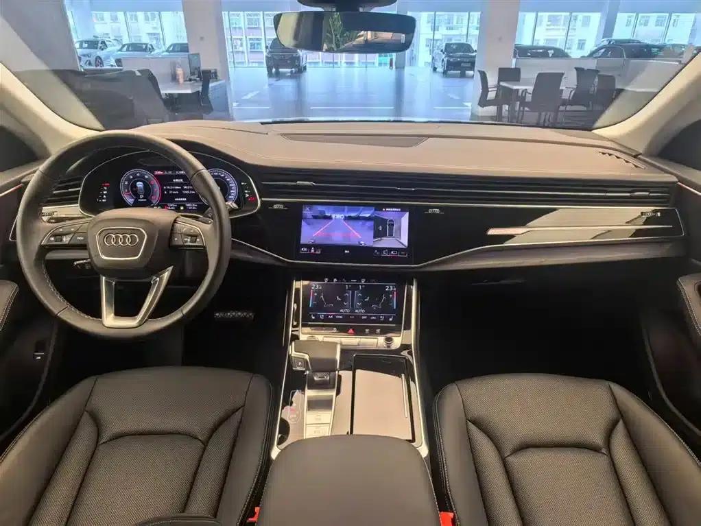 Audi Q8 2024 55 TFSI Dynamic Edition — миниатюра 8