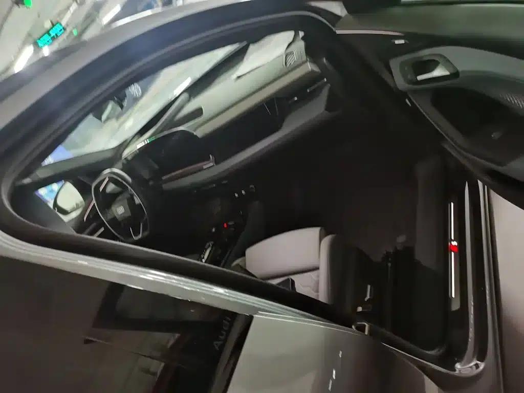 Audi Q6L e-tron 2026 First Edition — миниатюра 11