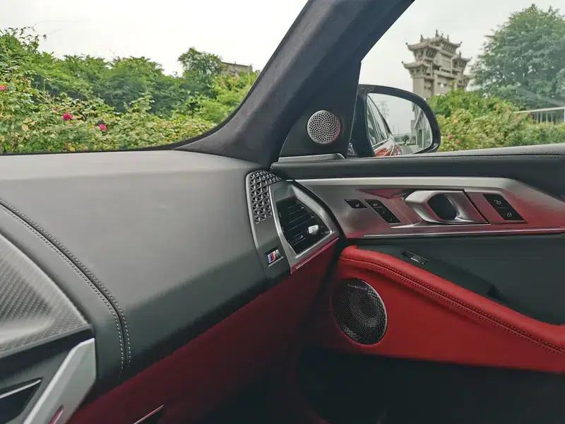 BMW XM 2023 50e — миниатюра 10