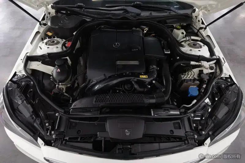 2015 Mercedes-Benz E-Class E 200 L Sport — миниатюра 5