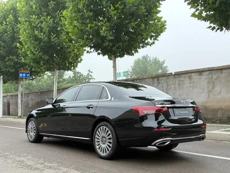 Mercedes-Benz E-Class 2023 Facelift E 300 L Luxury Sedan — миниатюра 5