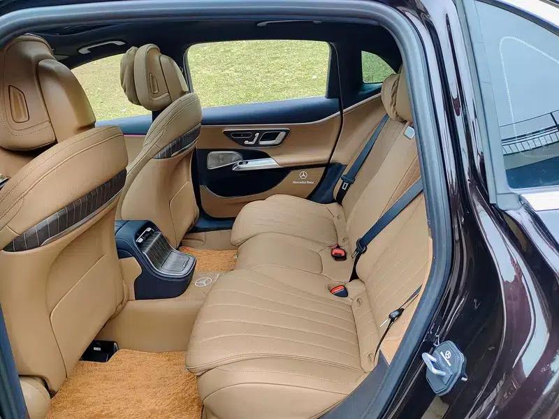 Mercedes-Benz E-Class 2024 E 300 L Luxury Sedan — миниатюра 8