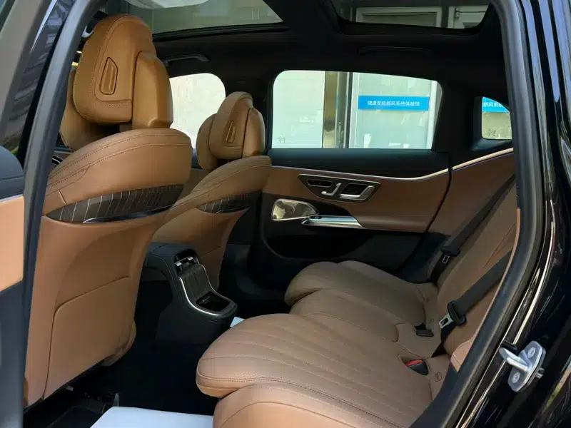 Mercedes-Benz E-Class 2024 Facelift E 300 L Luxury Sedan — миниатюра 21
