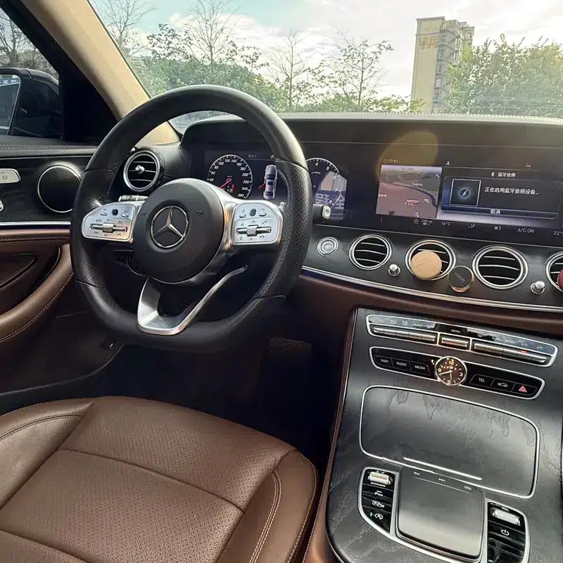 Mercedes-Benz E-Class 2019 E 300 L Sport Style — миниатюра 7