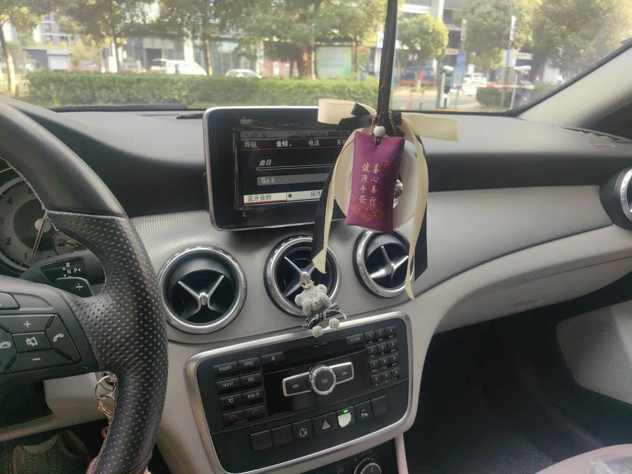 Mercedes-Benz GLA 2015 GLA 200 Sport Edition — миниатюра 13