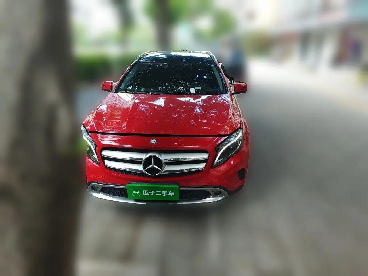 Mercedes-Benz GLA 2015 GLA 220 4MATIC Luxury Model — миниатюра 2