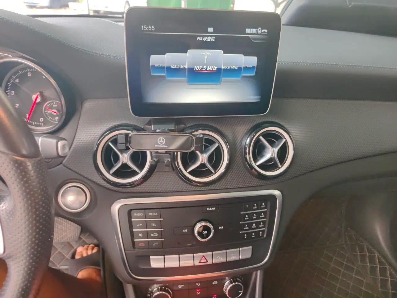 Mercedes-Benz GLA 2019 GLA 200 Fashion Model — миниатюра 13