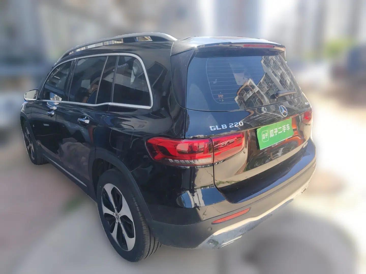 Mercedes-Benz GLB 2022 GLB 220 Fashion Model — миниатюра 4