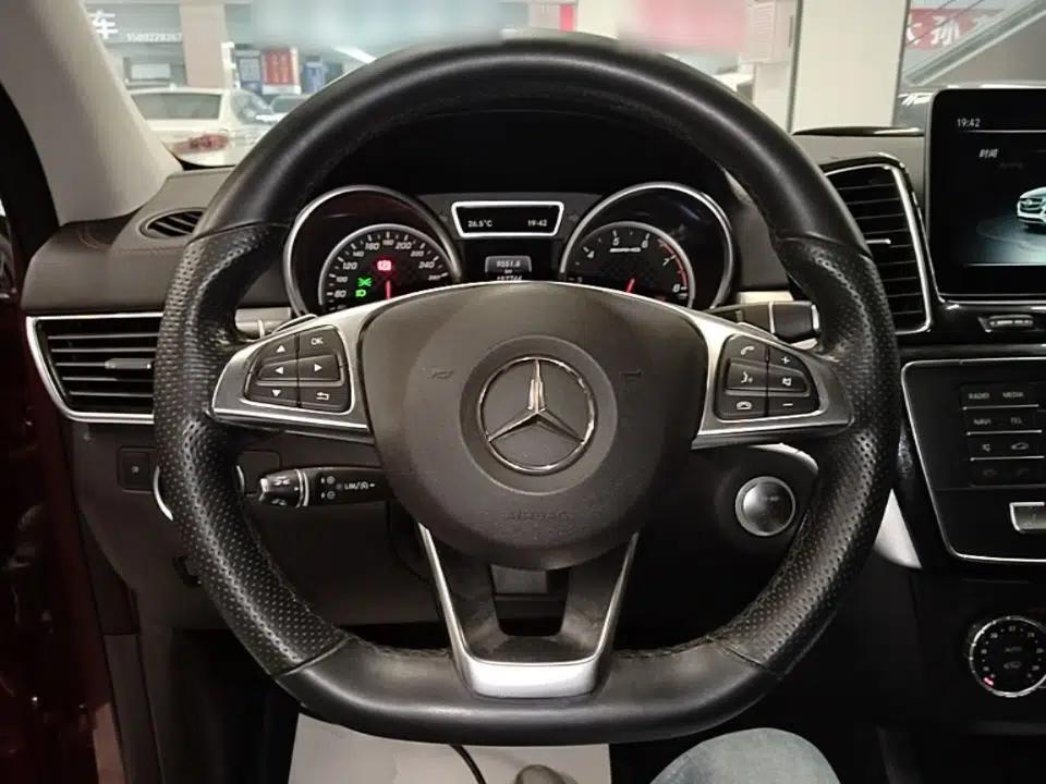Mercedes-Benz GLE Coupe AMG 2017 AMG GLE 43 4MATIC Coupe SUV — миниатюра 13