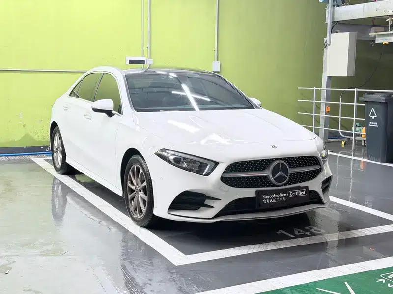 2022 Mercedes-Benz A-Class Facelift A 200 L Sport Sedan Dynamic Edition — миниатюра 3