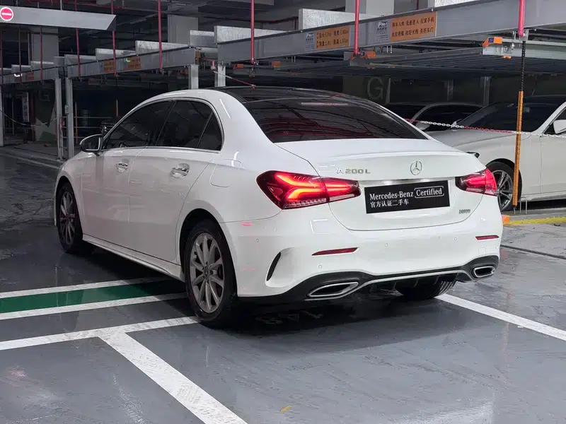 2022 Mercedes-Benz A-Class Facelift A 200 L Sport Sedan Dynamic Edition — миниатюра 4