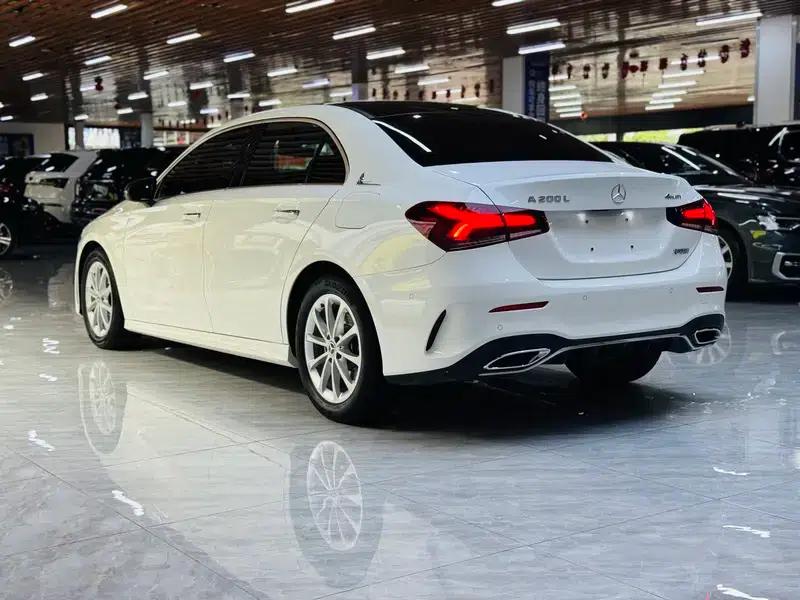 Mercedes-Benz A-Class 2020 Facelift A 200 L Sport Sedan Fashion Model — миниатюра 4