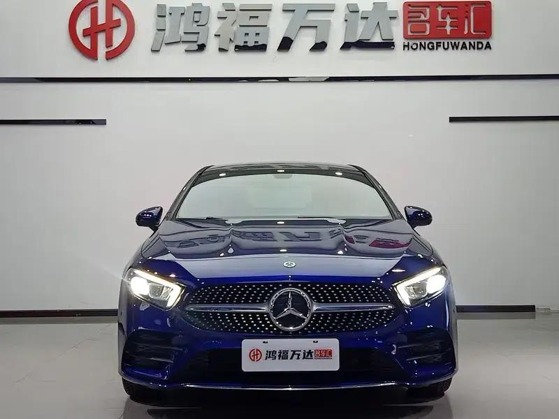 Mercedes-Benz A-Class 2020 Facelift A 200 L Sport Sedan Fashion Model — миниатюра 2