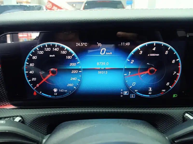 Mercedes-Benz A-Class 2020 Facelift A 200 L Sport Sedan Fashion Model — миниатюра 16