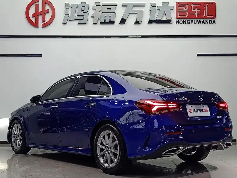 Mercedes-Benz A-Class 2020 Facelift A 200 L Sport Sedan Fashion Model — миниатюра 5