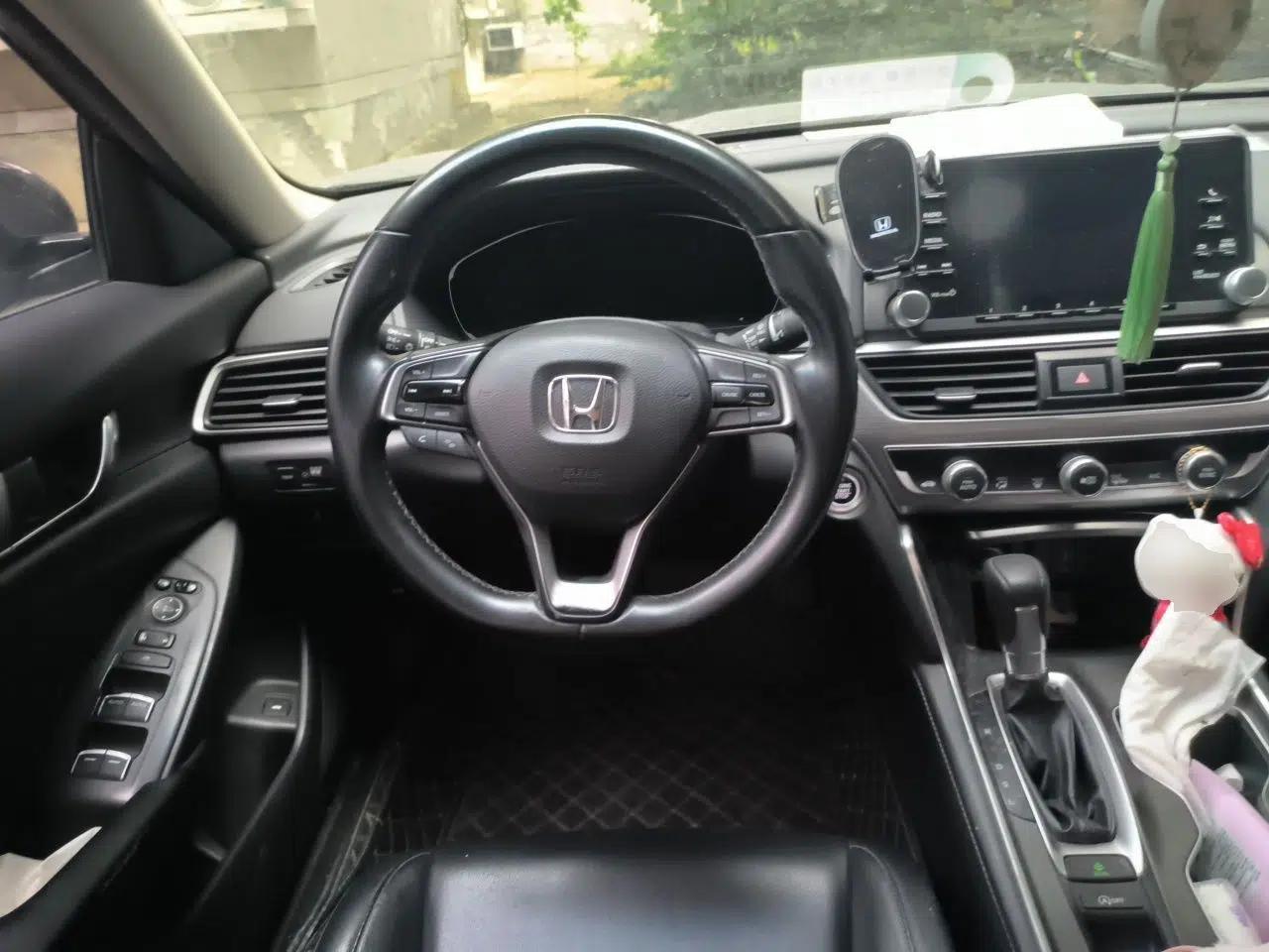 Honda Accord 2018 260TURBO Elite Edition China V — миниатюра 10
